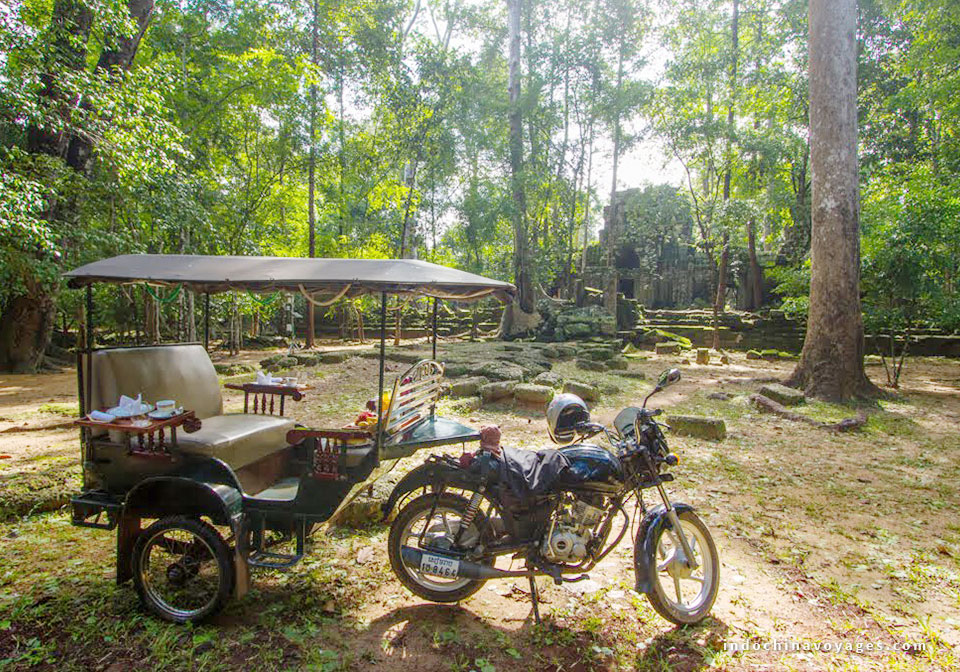 tuktuk_breakfast in siem reap