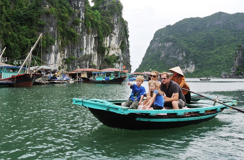 vietnam_family_tour_packages_Halong_Bay