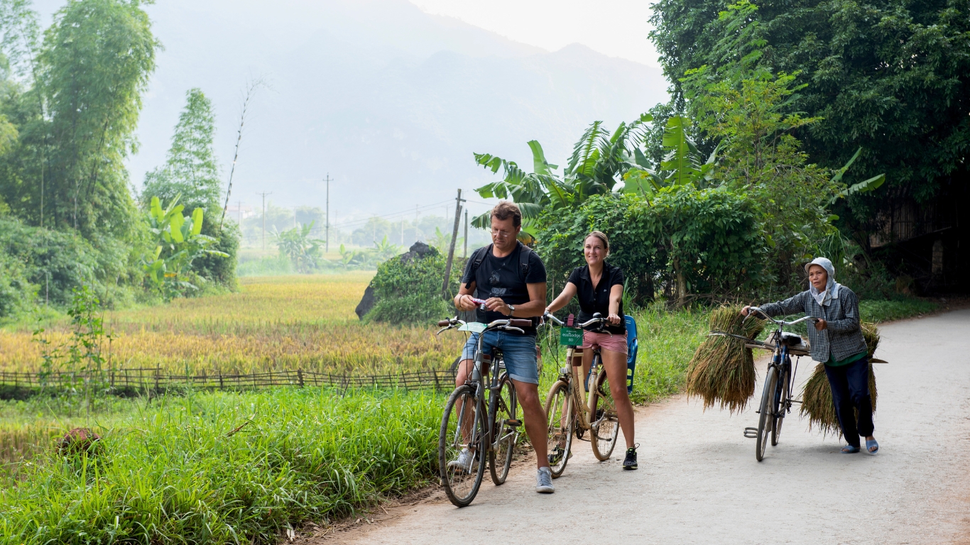 Cycling in Mai Chau
