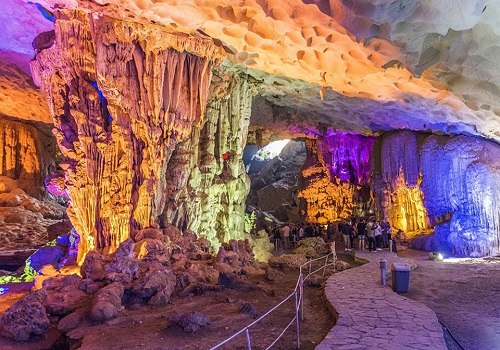 5 most spectacular Halong bay caves to explore