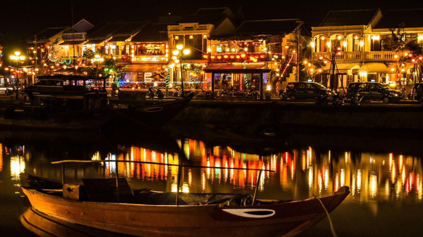 Hoi An by night