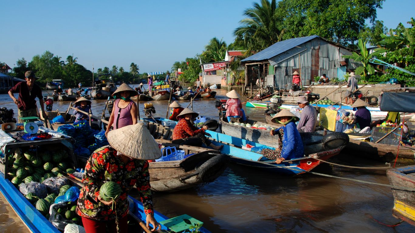 Cai Rang floating market
