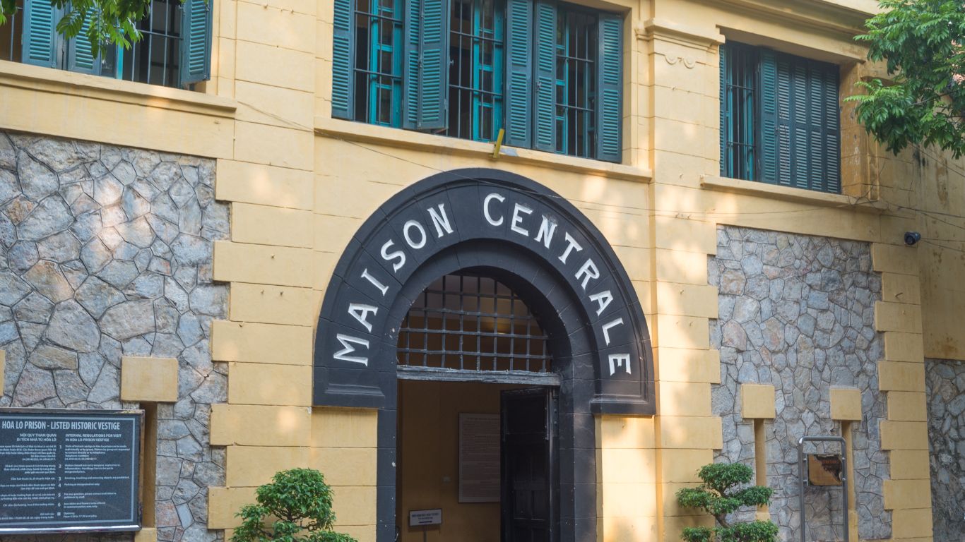 Hoa Lo Prison Museum