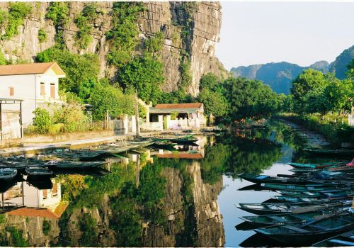Boat Ride or Bicycle in Tam Coc: Which Experience Is Better?